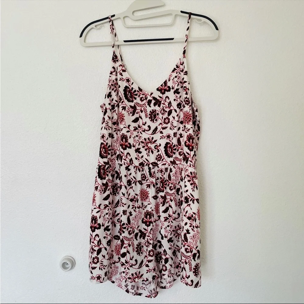 NWOT  LOFT  White, Pink & Burgundy Paisley Print Romper - S - Picture 2 of 7